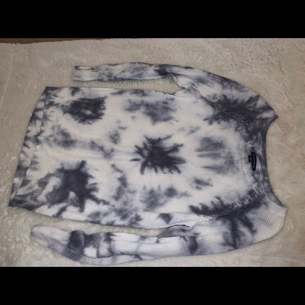 AE sweater